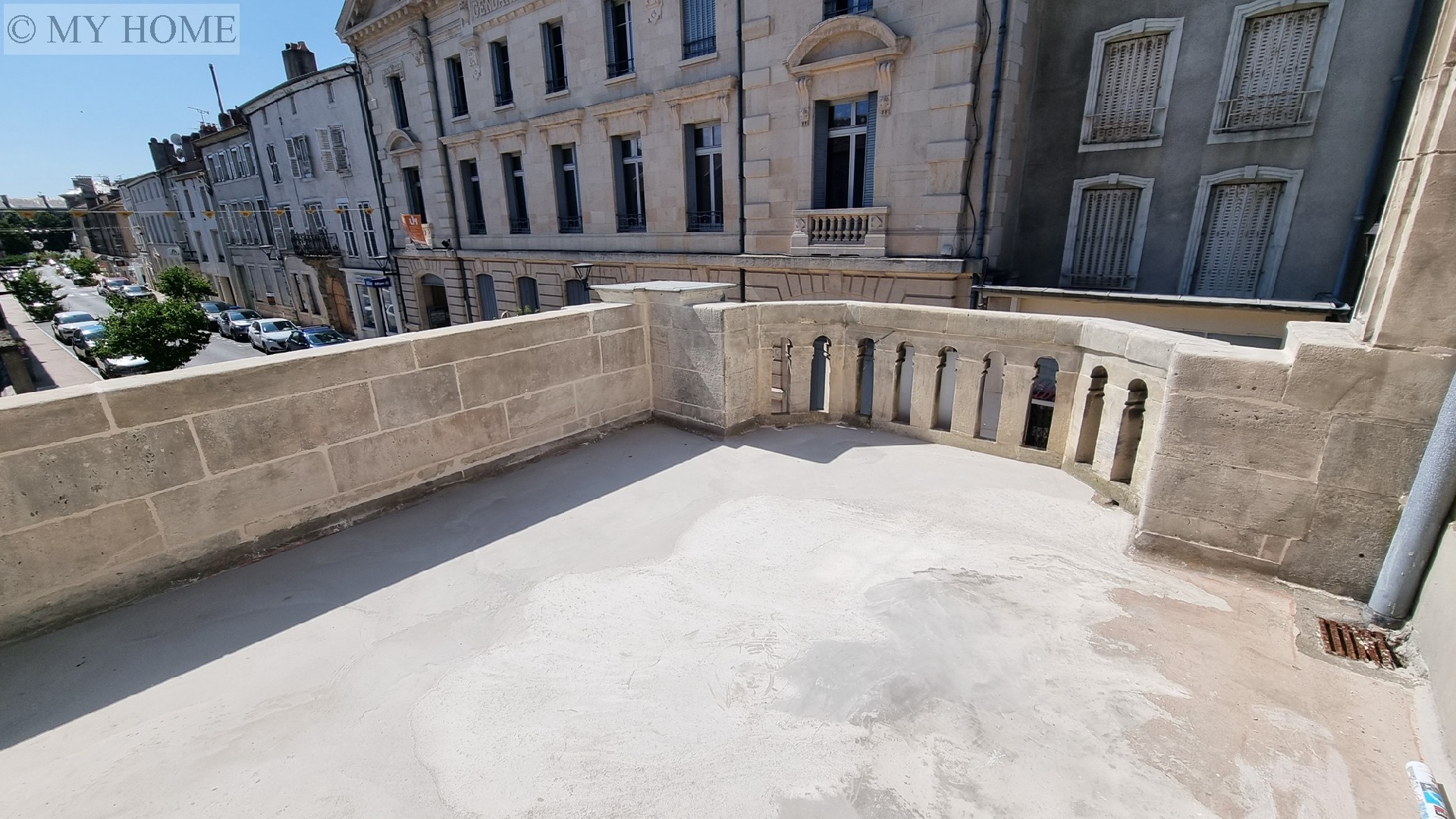 Vente appartement - TOUL 101 m², 5 pièces