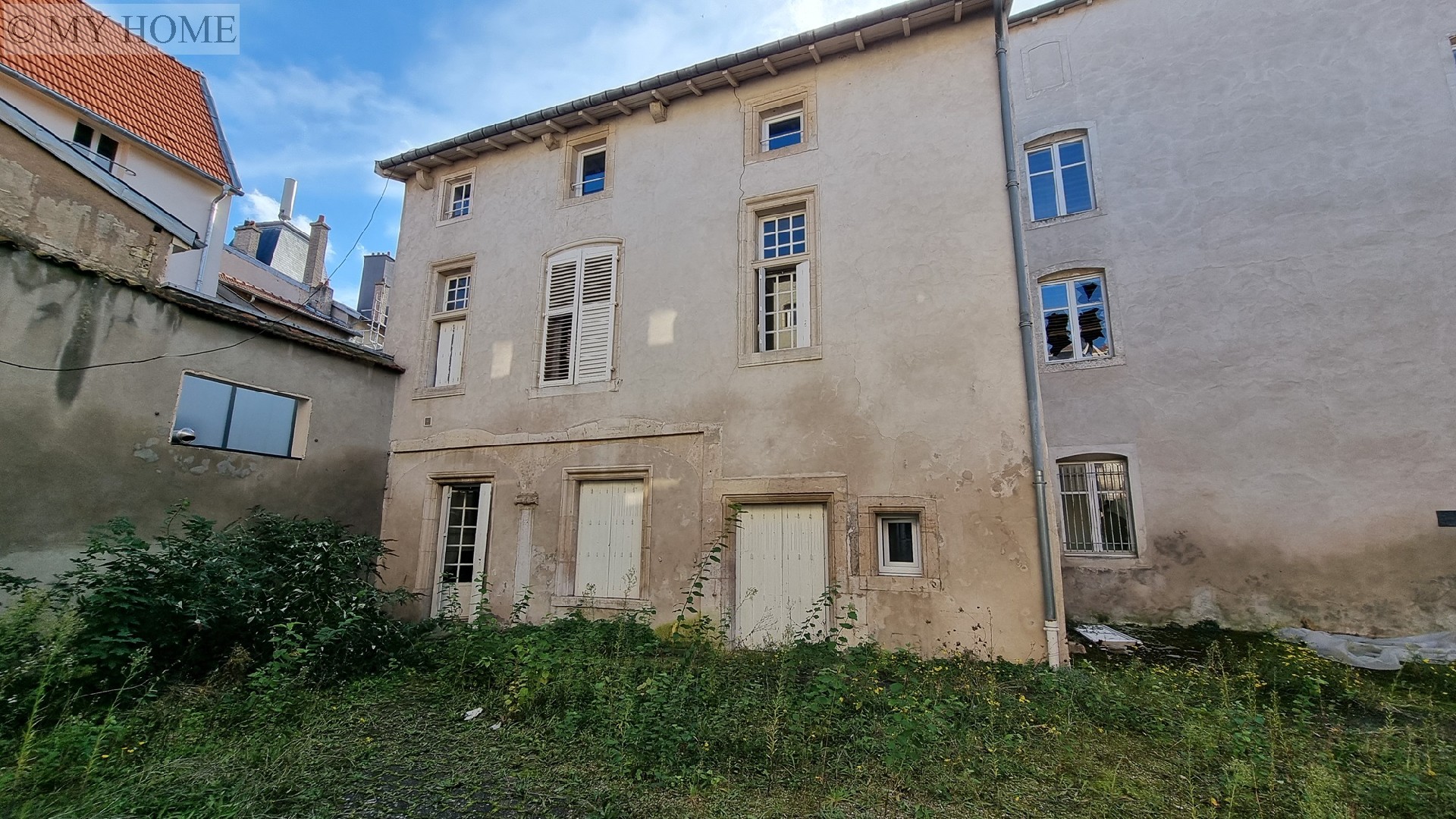 Vente immeuble - TOUL 712 m², 30 pièces