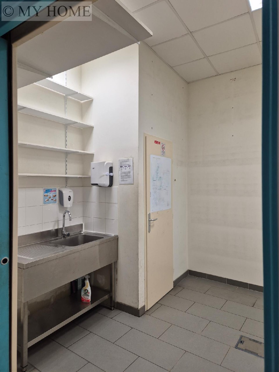 Vente local commercial - TOUL 40 m², 2 pièces