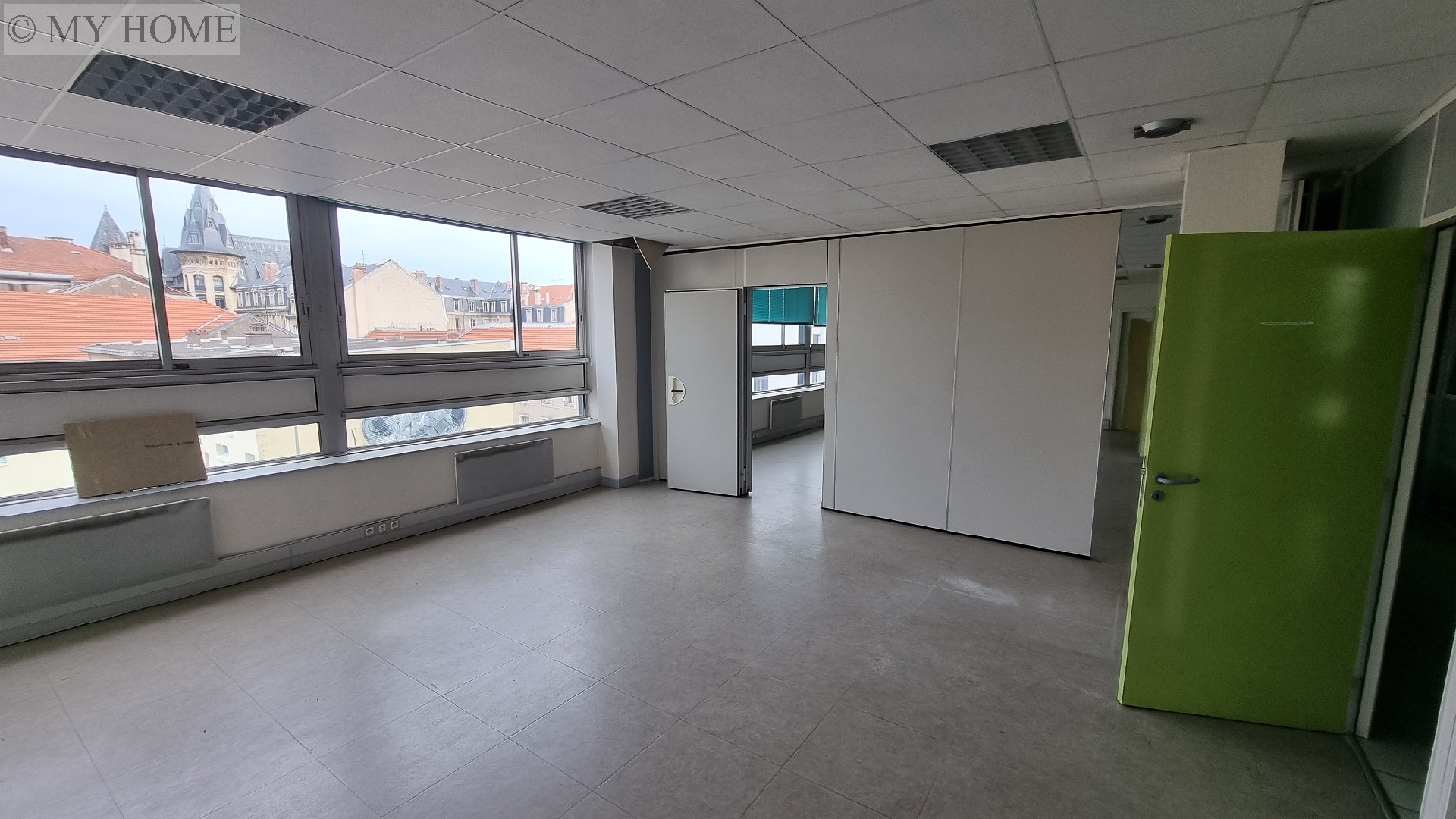 Vente local professionnel - NANCY 165 m², 5 pièces