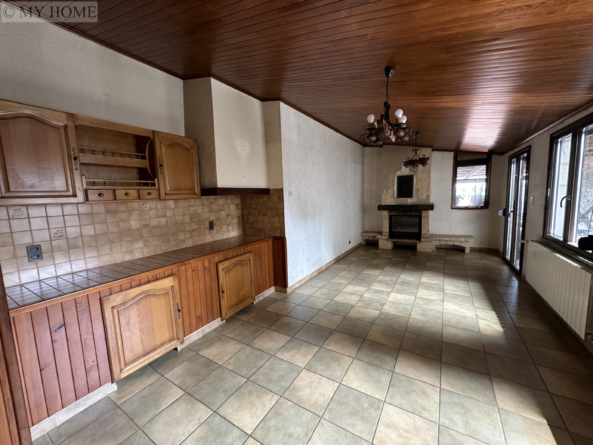 Vente maison - TOUL 156 m², 7 pièces