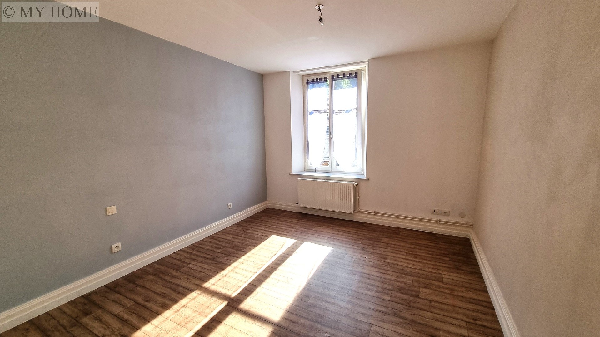 Vente maison - TOUL 195 m², 6 pièces