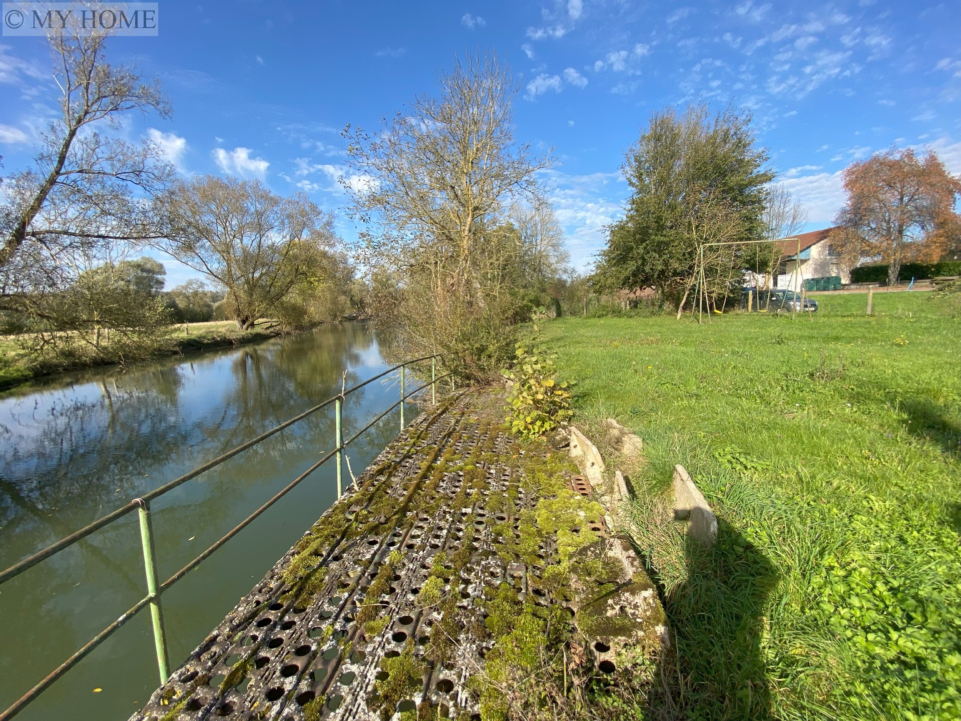 Vente terrain - MAXEY SUR MEUSE terrain de 616 m²